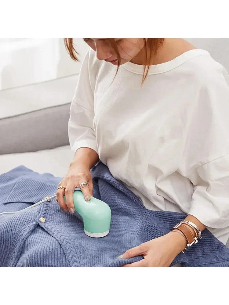Removes Lint From Clothes Electric. Pet Hair Remover Clothing Home Cats Hair Brush Take Out of Clothes Hairs Cleaning Roller